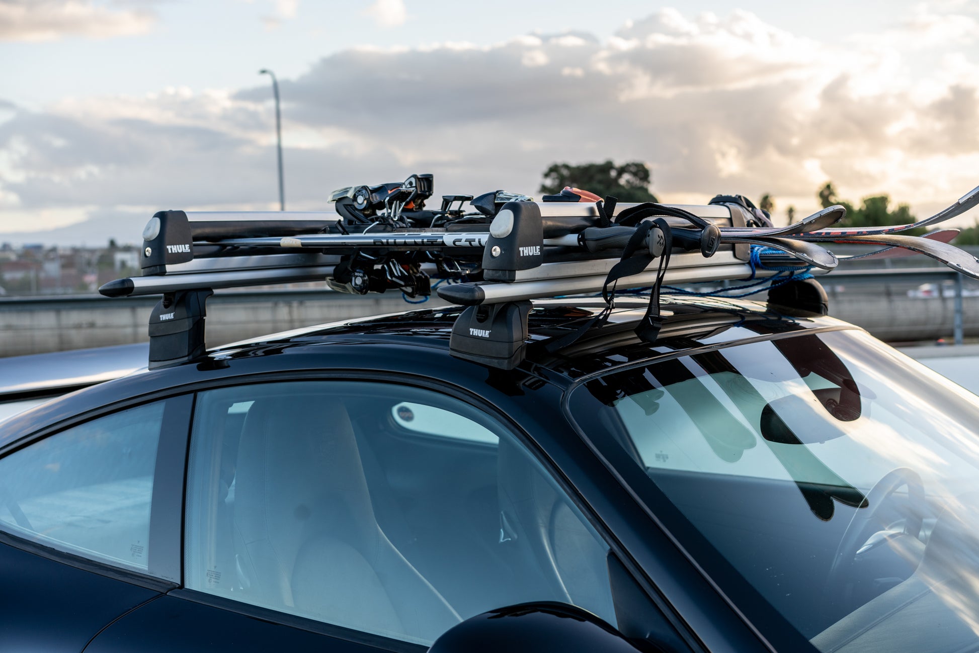 Porsche 996/997 Roof Rack Mounts (Thule)